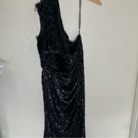 NEW! DUNDAS × REVOLVE Hendrix Midi Dress in Black cheetah print shimmer Size M - Picture 5 of 10